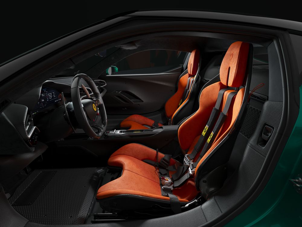 メンディフリスビー FIRST DRIVE: Ferrari 296 GTB – 819bhp turbo-hybrid supercar